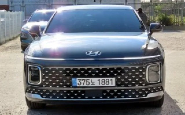 수원실매물중고차매매사이트 그랜저 (GN7) 가솔린 2.5 2WD 매물 사진 11 - 2024/09 10,006km
